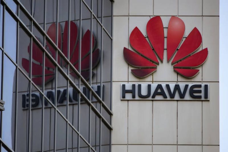 Huawei Buang Windows dan macOS? Laptop Baru Ini Pakai OS Sendiri dan Bikin AS Ketar-Ketir
