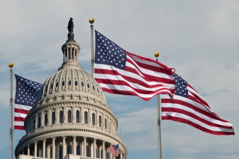 Bocor Besar di Lingkaran Trump: Aplikasi Rahasia Pejabat AS Diretas, Ancaman Intelijen Mengintai?