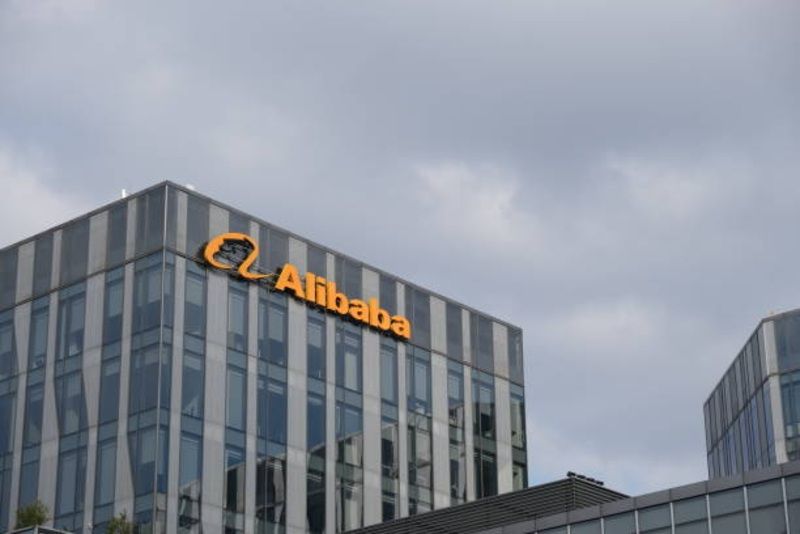 Alibaba Bangkit dari Keterpurukan: Gandeng Apple dan Tembus 40 Juta Pesanan per Hari, Apa Strategi Barunya?