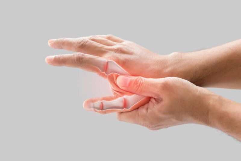 Jarang Disangka! 7 Bahan Alami Ini Ampuh Turunkan Asam Urat Tanpa Obat Kimia