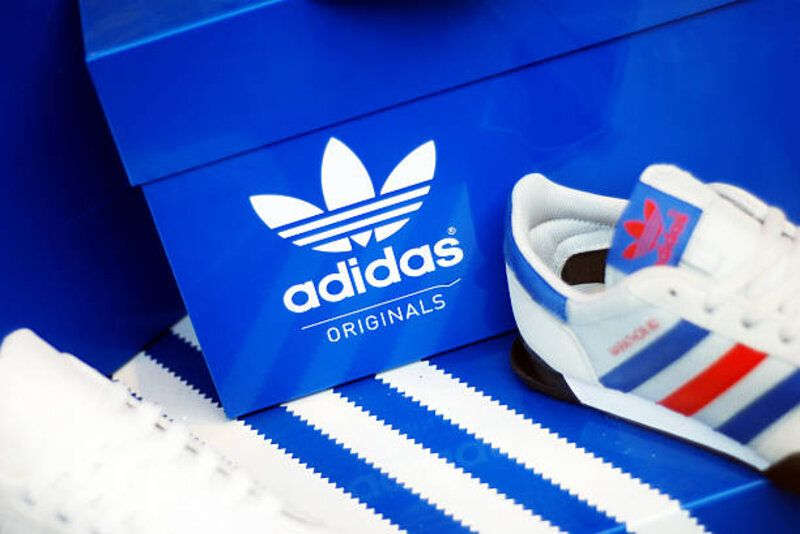 Harga Adidas Bakal Naik di Amerika! Apa Penyebabnya dan Bagaimana Dampaknya ke Konsumen Global?