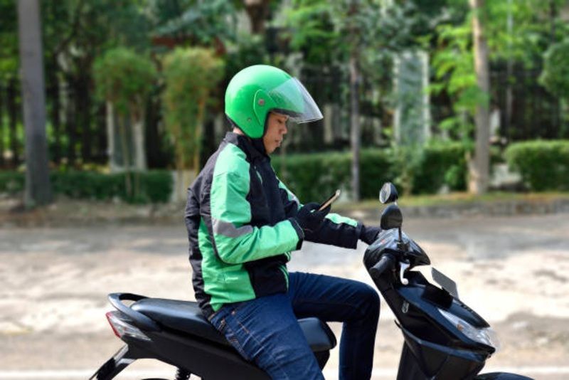 20Demo Driver Ojol 20 Mei Rugikan Hampir Rp 188 Miliar: Apa Dampaknya bagi Ekonomi Digital Indonesia?