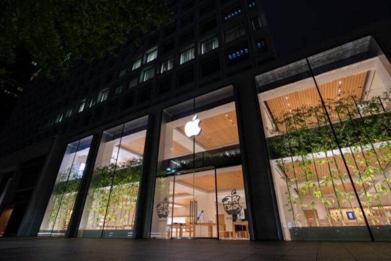 Apple Pangkas Buyback Rp 164 Triliun! Efek Kejut Perang Dagang Trump Bikin Investor Waspada