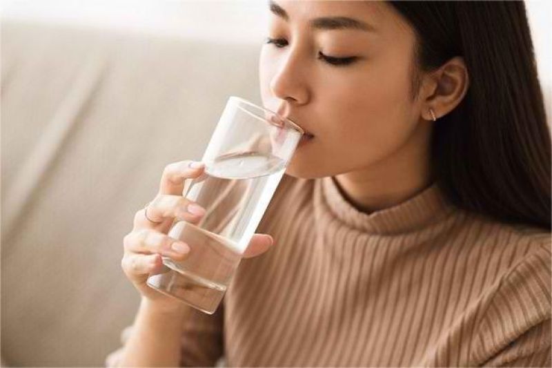 minum air putih cukup setiap hari