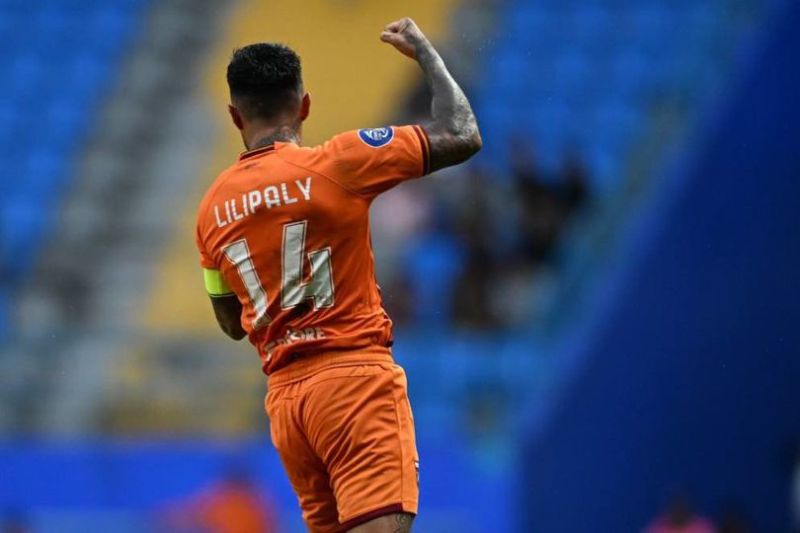 Selebrasi Stefano Lilipaly dalam laga Borneo FC vs Arema FC di BRI Liga 1 2024/2025, Minggu (19/1/2025) sore WIB. (c) Borneo FC