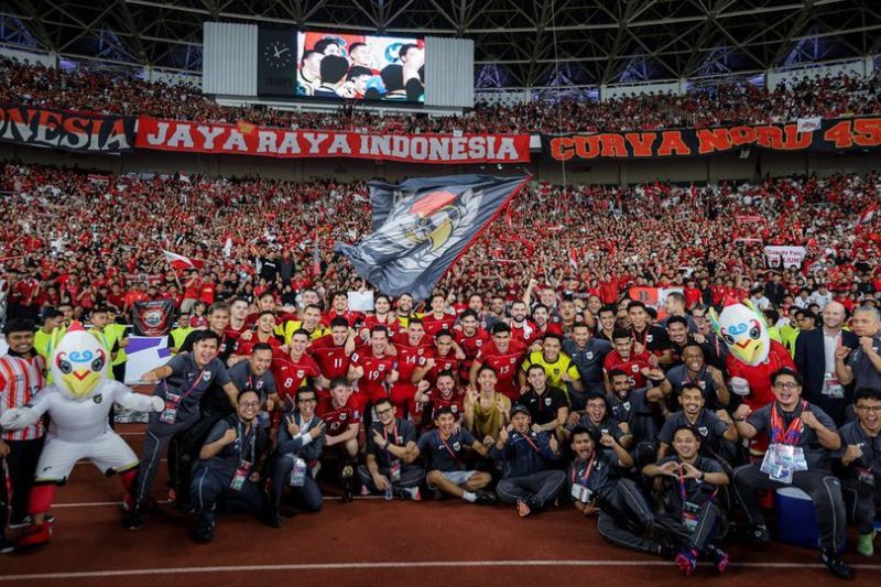 Selebrasi kemenangan Timnas Indonesia usai laga versus Bahrain, Selasa (25/3/2025). (c) Bola.net/Bagaskara Lazuardi