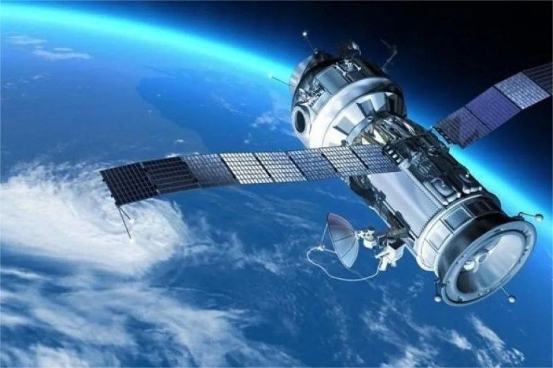 roket korea utara meluncurkan satelit mata-mata ke orbit bumi