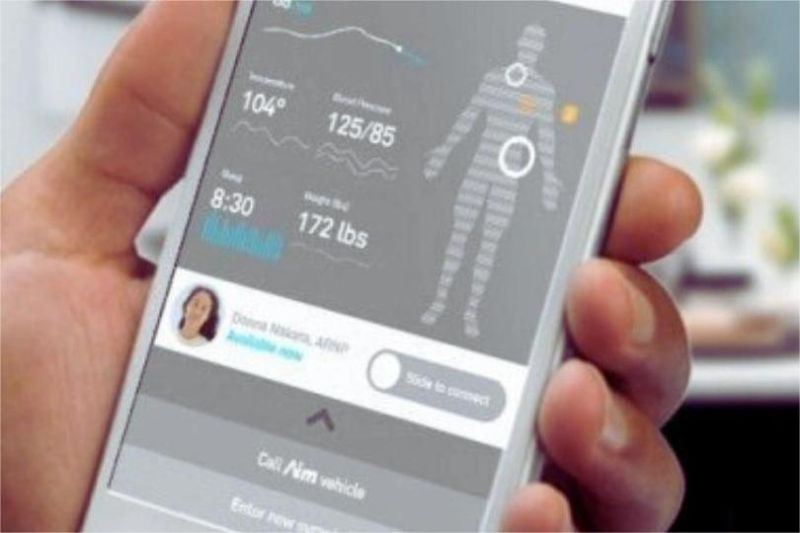 tampilan aplikasi kesehatan digital di smartphone dengan grafik kesehatan tubuh pengguna