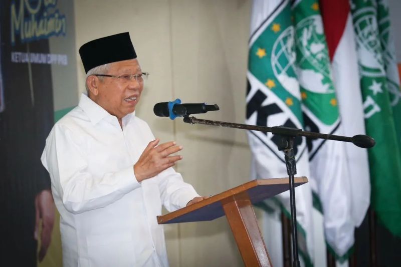 Mantan Wakil Presiden RI sekaligus Ketua Dewan Syura DPP PKB Ma’ruf Amin saat menghadiri Pendidikan Instruktur PKPB yang diikuti oleh 67 peserta, di Kota Depok, Jawa Barat, Senin (12/5/2025). (ANTARA/
