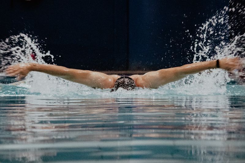 Cara Menghindari Overtraining dalam Renang