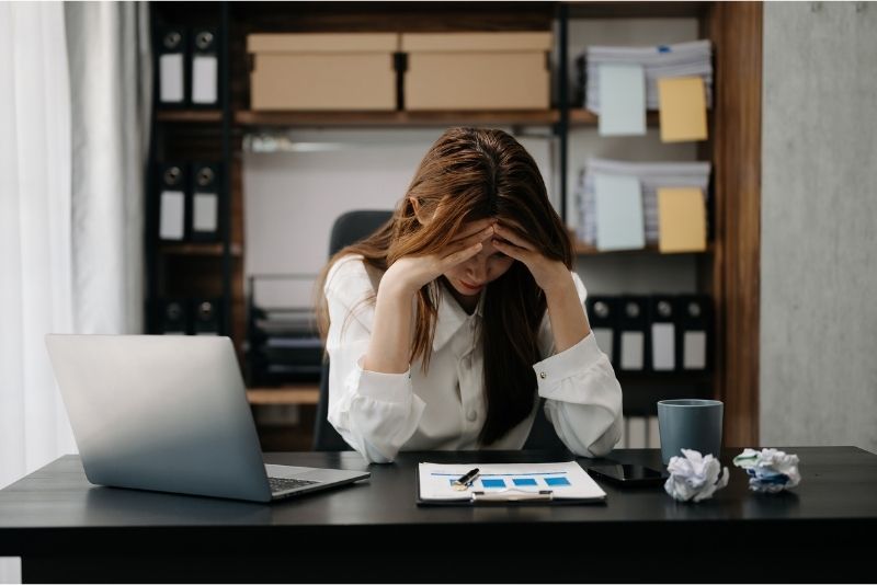 Bagaimana cara mengatasi overthinking?