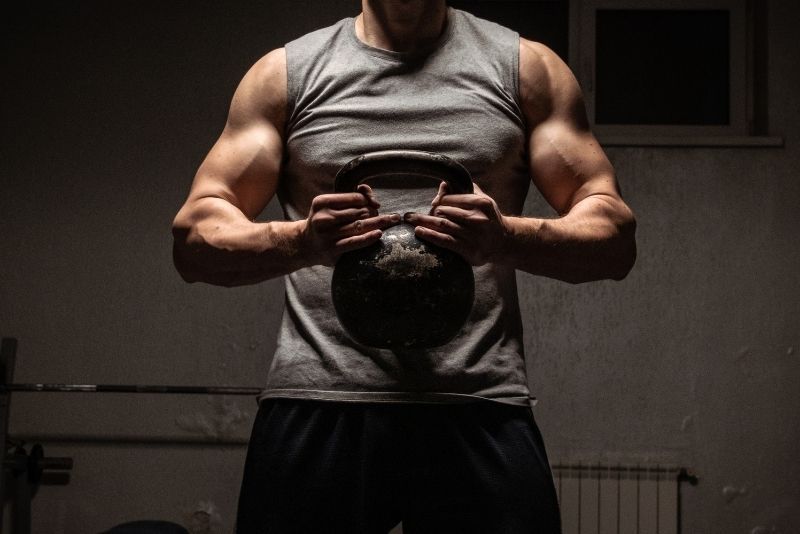 Apakah latihan beban bisa menurunkan berat badan?