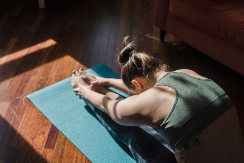 Cara Memulai Pilates di Rumah Tanpa Alat