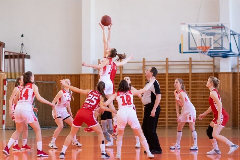 Latihan Defensive Stance yang Benar