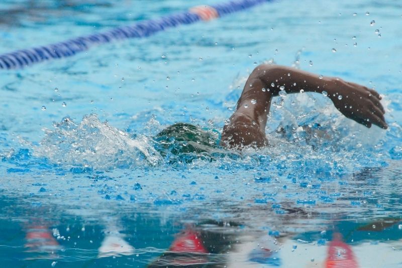 Bagaimana Cara Berenang Lebih Lama Tanpa Kelelahan?