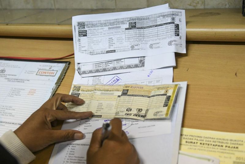 Beda Pemutihan Pajak Ala KDM dan Pram, di Jabar Bebas Tunggakan