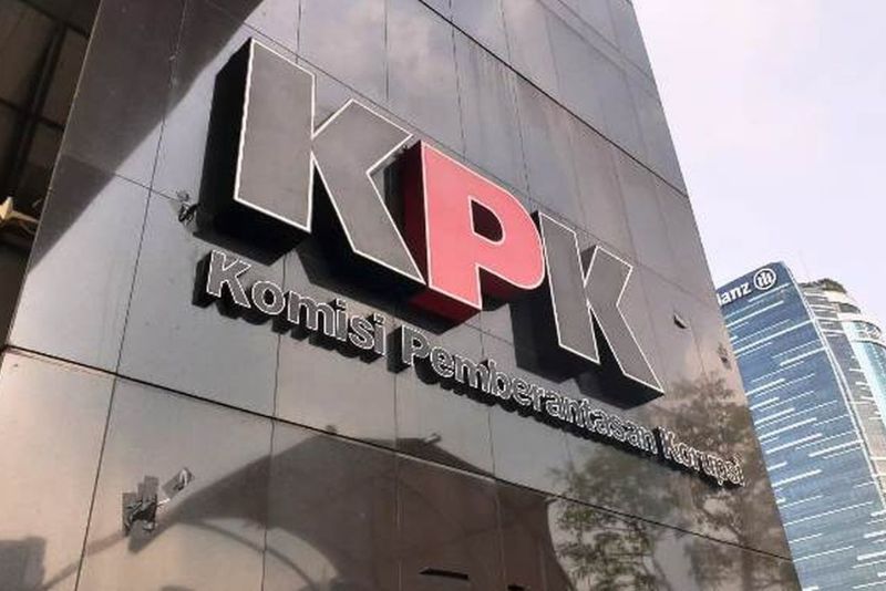 KPK Geledah Kantor di Jaksel, Sita 2 Mobil hingga Sejumlah Aset