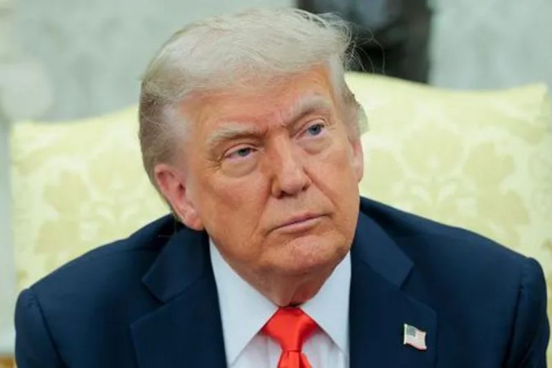 Trump Minta Israel Nggak Bunuh Ali Khamenei