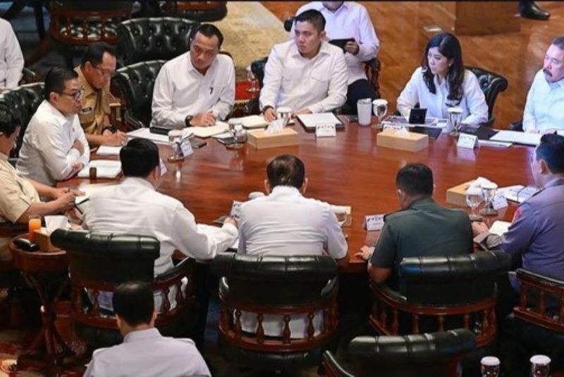 Prabowo Bentuk Satgas Koperasi Merah Putih, Menko Pangan Zulhas Jadi Ketua