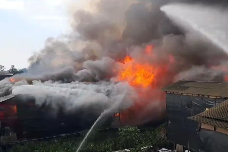 Permukiman Seluass 3 Hektare Hangus Terbakar di Jakut, Kerugian Rp8 M