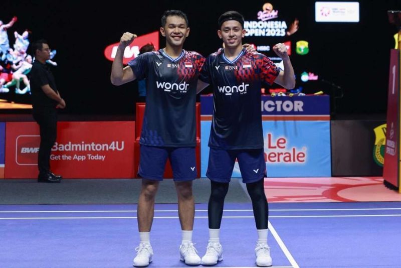 Fajar/Rian Menang Dramatis Atas Wakil China, Lolos ke Semifinal Indonesia Open 2025
