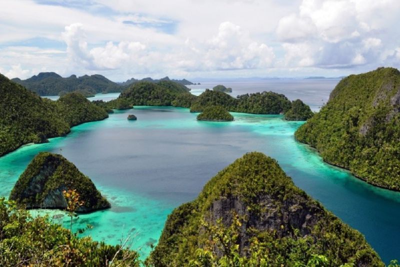 Warga Pulau Gag ke Bahlil: Raja Ampat Rusak Itu Hoaks, Alam Kami Baik-Baik Saja