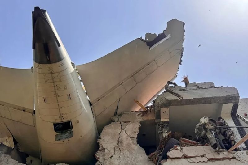 204 Jenazah Ditemukan di Lokasi Jatuhnya Air India, Kemlu RI Pastikan Tak Ada WNI