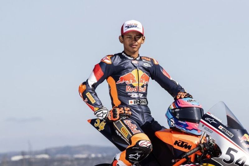 Veda Ega Pratama Cetak Sejarah di Red Bull Rookies Cup 2025