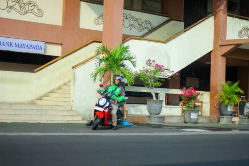 Membakar Semangat Ojol: Gojek Tunjukkan Siapa Tuan Rumah Sebenarnya di Tengah Isu Akuisisi Grab