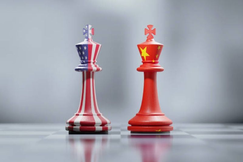 Amerika Bersiap Tutup Pintu Permanen untuk AI Buatan China: Ancaman Nyata atau Strategi Perlindungan?