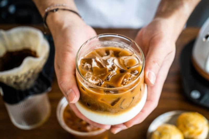 Kenapa Langsung Ingin ke Toilet Setelah Minum Kopi? Ini Penjelasan Ilmiahnya!
