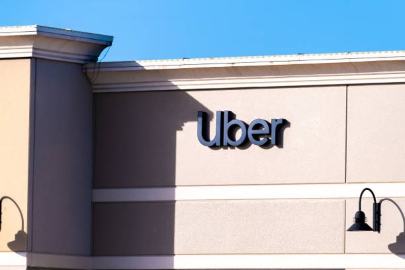 Uber Siap Hadir Tanpa Sopir: Uji Coba Mobil Otonom Dimulai, Apa Dampaknya Bagi Masa Depan Transportasi?