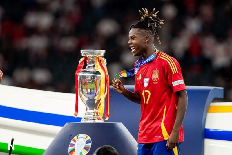 Raphinha Beri Dukungan untuk Kepindahan Nico Williams ke Barcelona