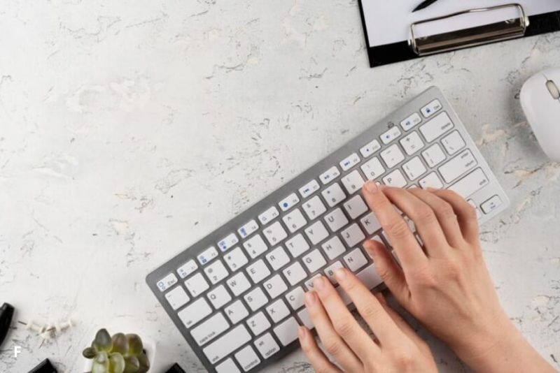 Kenapa Huruf Keyboard Disusun QWERTY dan Bukan ABCDE?