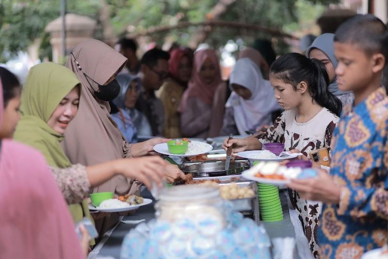 Gotong Royong,