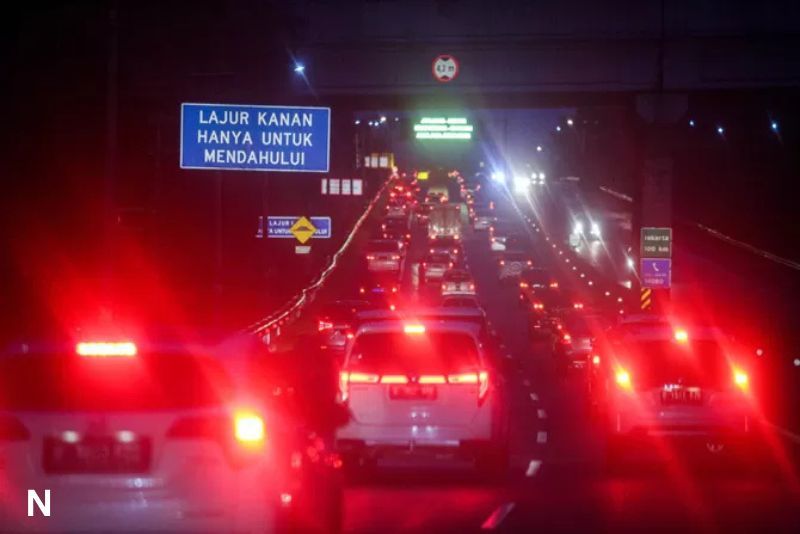 Kemacetan Panjang di Tol Cipularang Arah Jakarta Saat Libur Sekolah