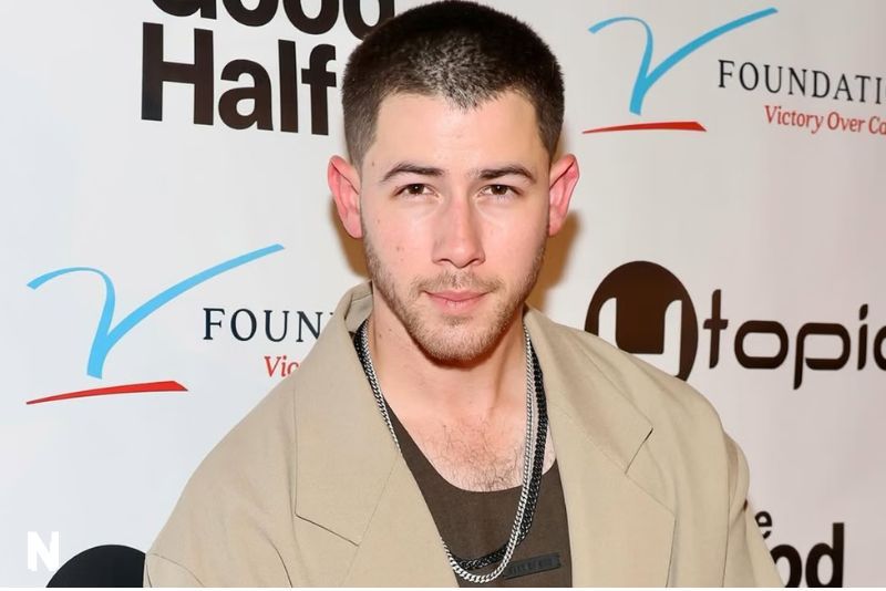 Nick Jonas Cerita Perjalanan Hidup dengan Diabetes Tipe 1 Sejak Usia Remaja