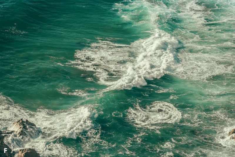 Mengapa Ombak di Pantai Tidak Pernah Berhenti?