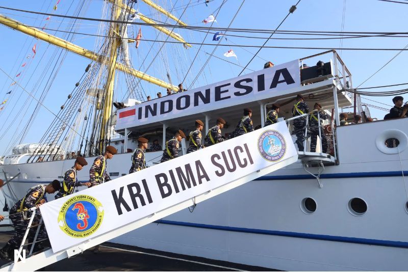 KRI Bima Suci Berlayar