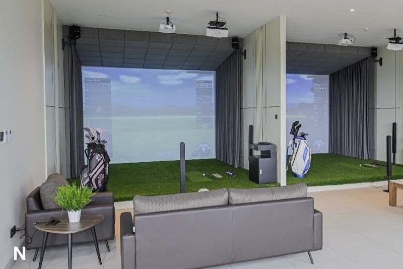 Simulator Golf Berbasis Teknologi Jadi Fasilitas Premium di Properti Modern