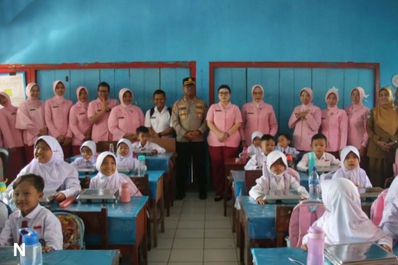 SPPG Polres Rejang Lebong Distribusikan 1.505 Porsi Makanan Bergizi Gratis untuk Pelajar