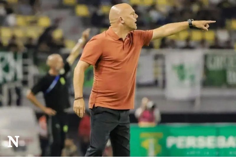 Jan Jansen Akui Persebaya Lebih Efektif, Bali United Masih Cari Konsistensi