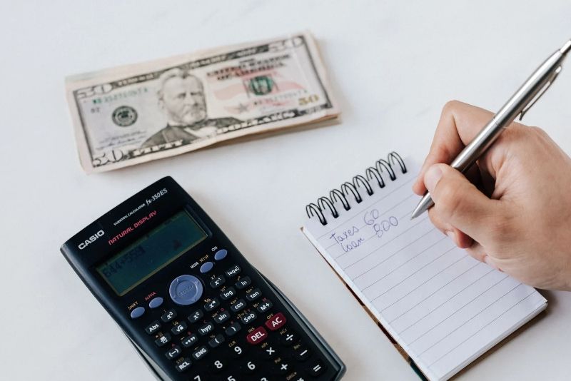 Finansial