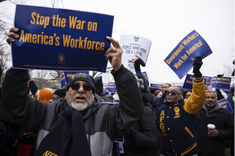 serikat_pekerja_federal_terbesar_tuntut_segera_akhiri_penutupan_pemerintahan