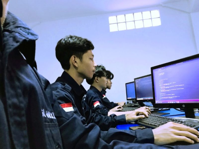 Jurusan Bisnis Digital: Menjawab Tuntutan Revolusi Industri 4.0 dan Ekonomi E-Commerce