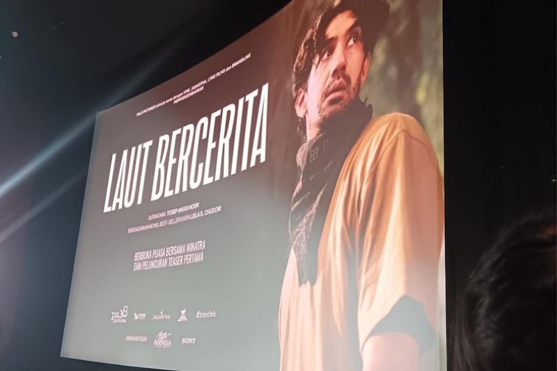 Film Laut Bercerita, film layar lebar, Referensi Film