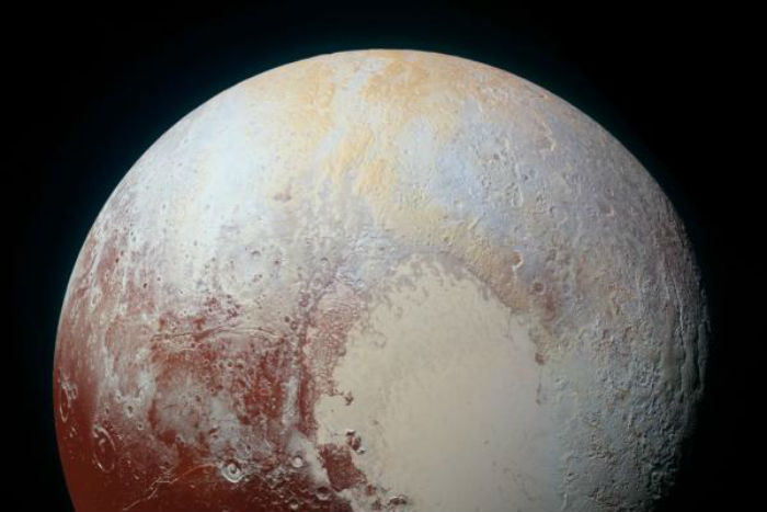 Para Ilmuwan Menemukan Bukit Es Metana di Pluto