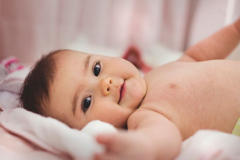 Mengapa Bau Bayi Itu Sedap dan Manis: Membedah Fenomena Aroma bayi yang Menggugah