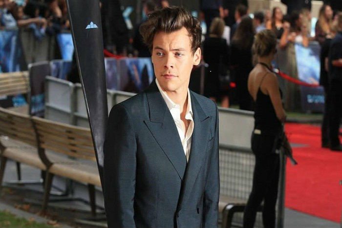 Harry Styles  gandeng banyak Nominasi  di Teen Choice Awards 2017