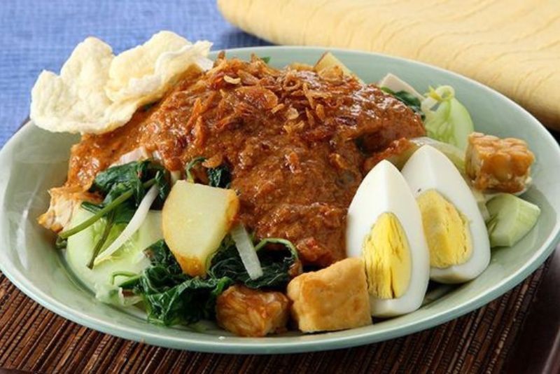 Resep Gado-Gado Persiapan Saus Kacang yang Sempurna